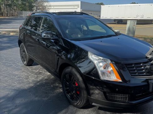Used 2015 Cadillac SRX Luxury image 5