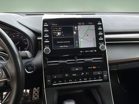 Used 2021 Toyota Avalon TRD image 10