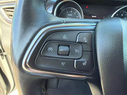 Used 2022 Buick Encore GX Essence image 20