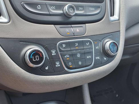 Used 2025 Chevrolet Malibu LT FWD image 21