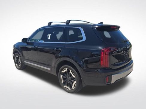 Used 2025 Kia Telluride S FWD image 5