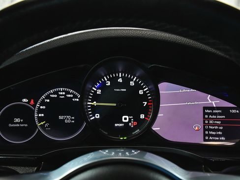 Used 2020 Porsche Cayenne E-Hybrid image 38