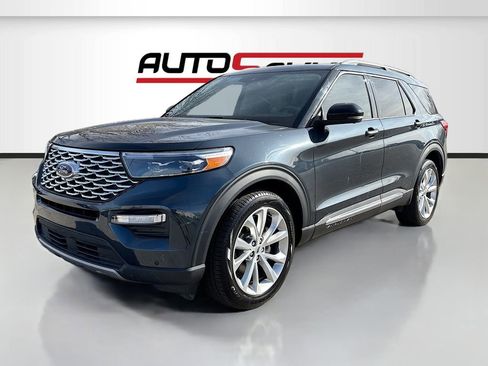 Used 2023 Ford Explorer Platinum w/ Technology Package AWD/4WD image 3