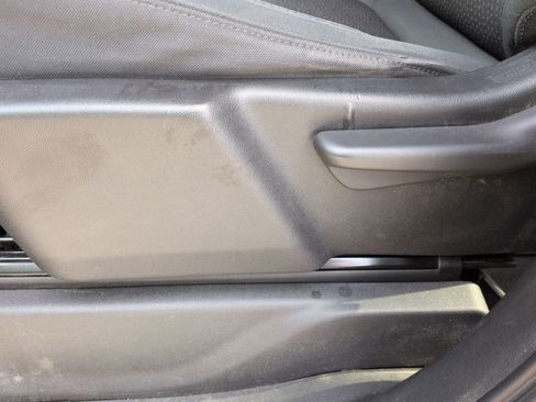 Used 2019 Chevrolet Silverado 1500 Custom Trail Boss image 18