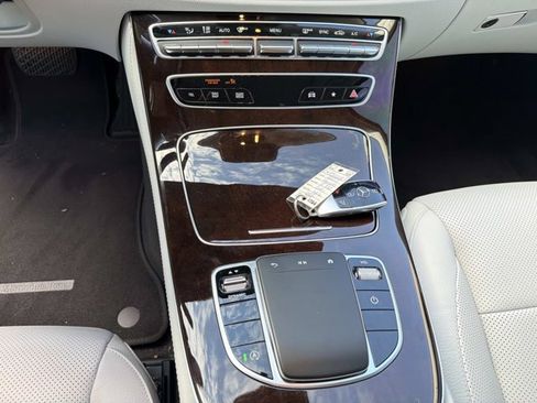 Used 2023 Mercedes-Benz E 350 Sedan image 31