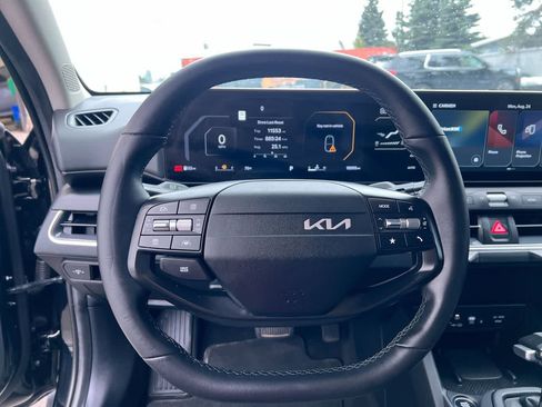Certified 2025 Kia K4 EX FWD image 14
