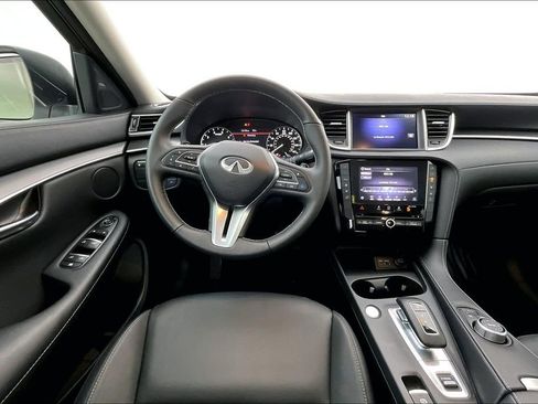 Certified 2025 INFINITI QX50 Pure image 7