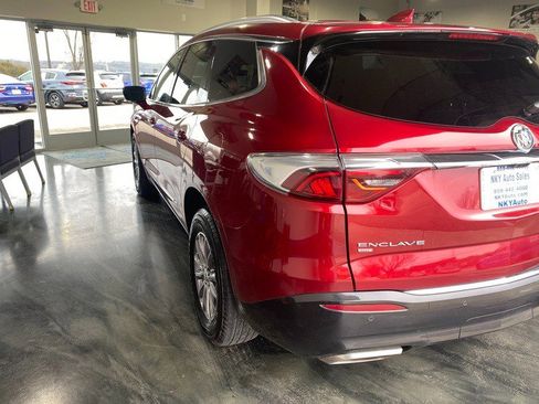 Used 2024 Buick Enclave Premium image 6