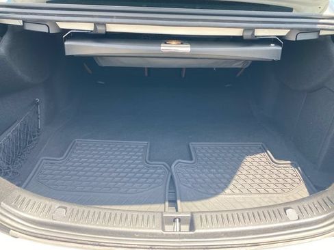 Used 2018 Mercedes-Benz E 300 image 36