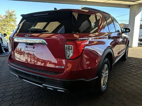 Certified 2023 Ford Explorer XLT w/ Equipment Group 202A image 5