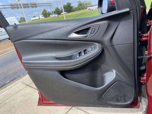 Used 2024 Buick Encore GX Preferred FWD image 35