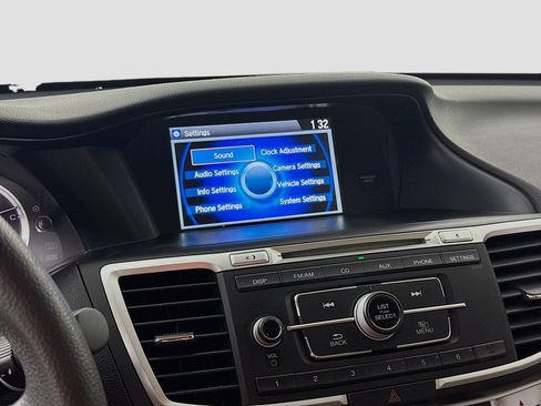 Used 2014 Honda Accord LX image 31