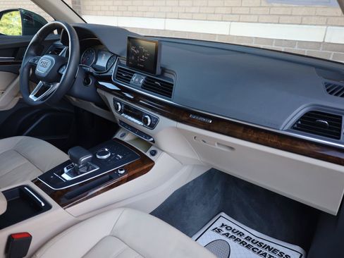 Used 2018 Audi Q5 2.0T Premium Plus AWD/4WD image 29