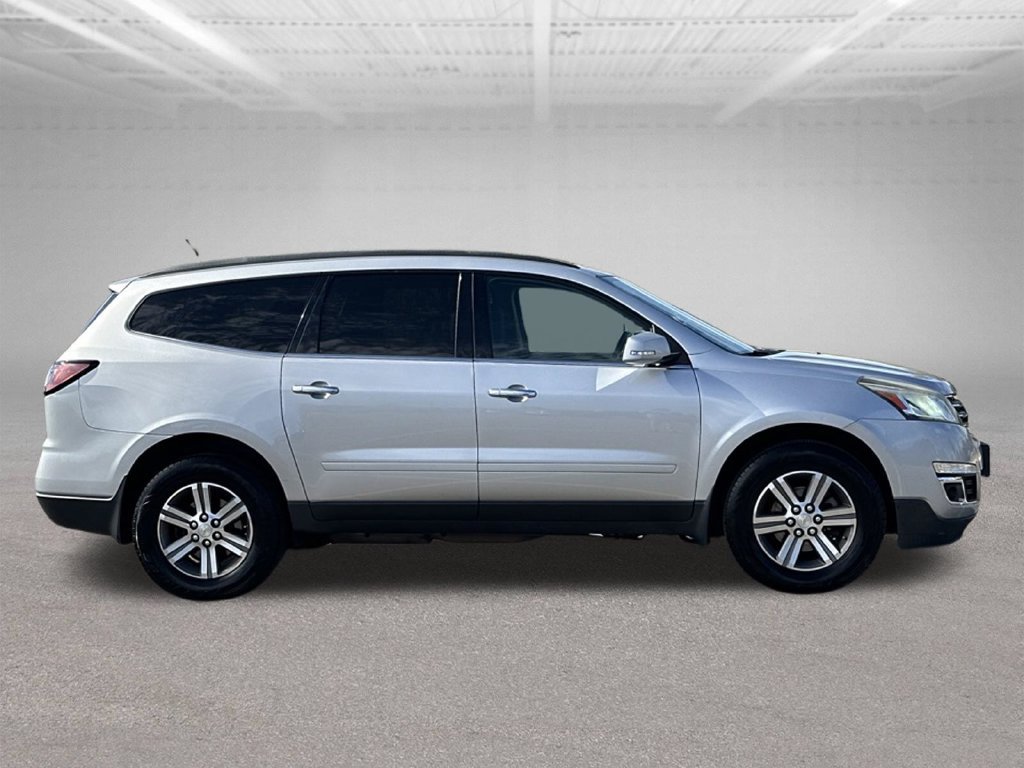 Used 2017 Chevrolet Traverse LT FWD image 10