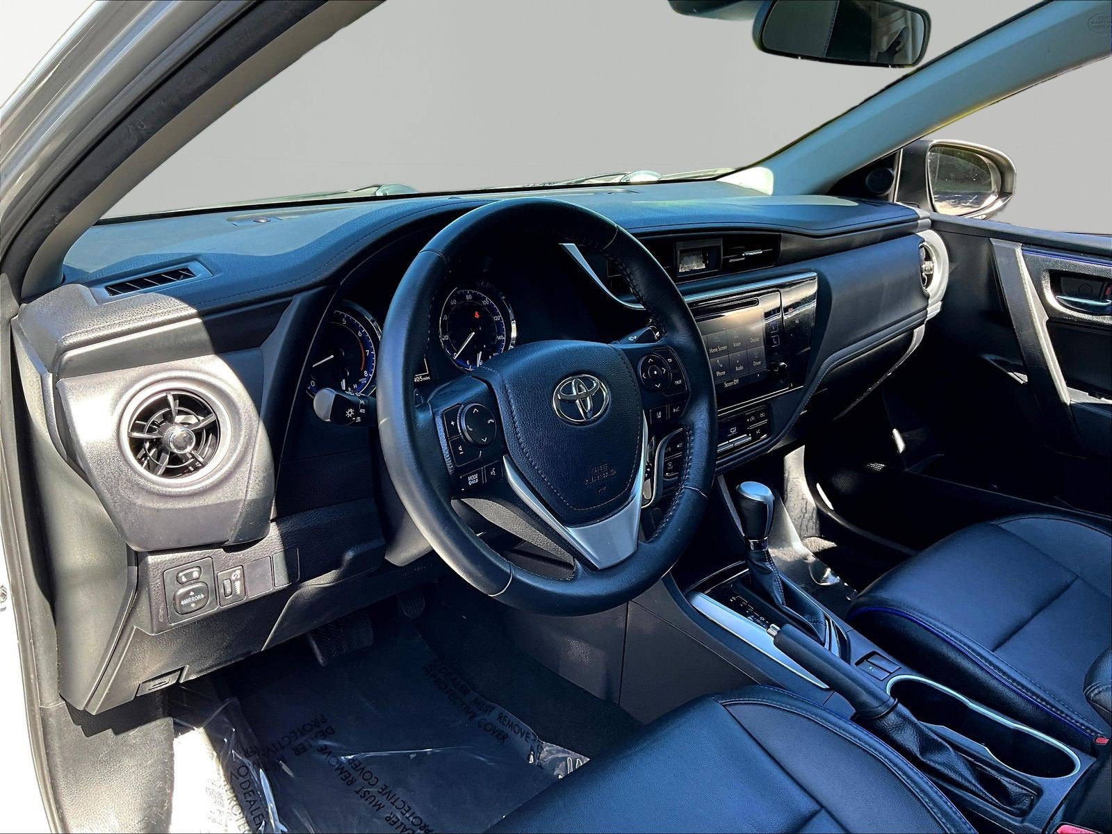 Used 2017 Toyota Corolla XSE w/ Carpet Mat Package (TMS) FWD image 17