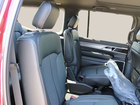 New 2026 Jeep Grand Wagoneer Limited AWD/4WD image 20