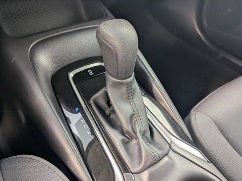 Used 2025 Toyota Corolla LE image 13