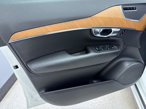 Used 2022 Volvo XC90 T8 Inscription Expression image 14