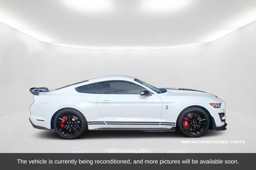 Used 2021 Ford Mustang Shelby GT500 w/ Technology Package RWD image 4