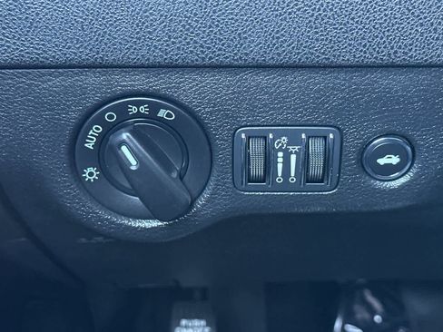 Used 2022 Dodge Charger SXT w/ Blacktop Package image 29