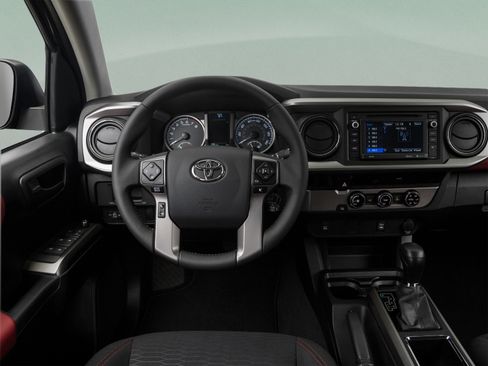 Used 2018 Toyota Tacoma SR5 RWD image 45