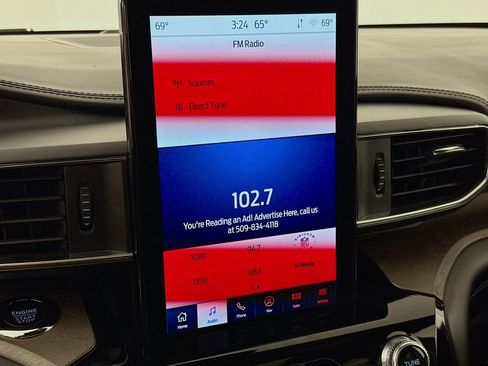 Used 2024 Ford Explorer Platinum w/ Technology Package image 18