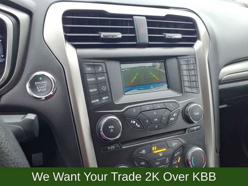 Used 2018 Ford Fusion S image 18