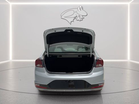 Used 2020 Hyundai Elantra SEL FWD image 9