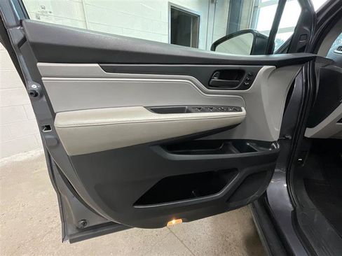 Used 2019 Honda Odyssey EX-L image 9