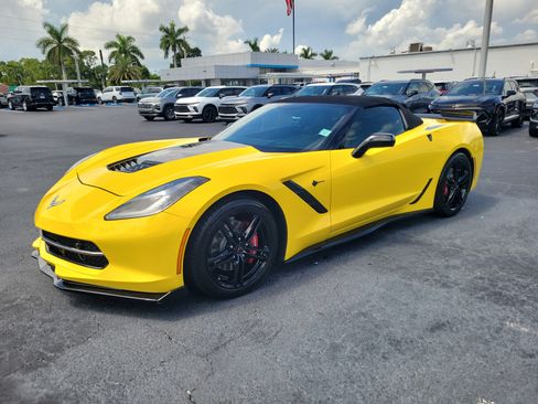 Used 2016 Chevrolet Corvette Stingray Convertible w/ 3LT Preferred Equipment Group RWD image 3