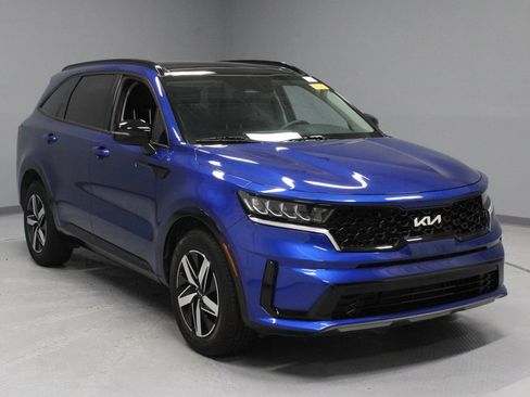 Used 2023 Kia Sorento S w/ Panoramic Sunroof Package FWD image 1