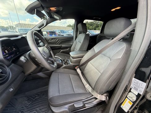 Used 2024 Chevrolet Colorado Trail Boss AWD/4WD image 28