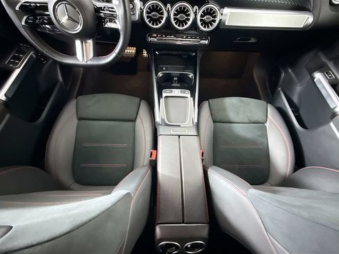 Certified 2025 Mercedes-Benz GLB 250 image 16