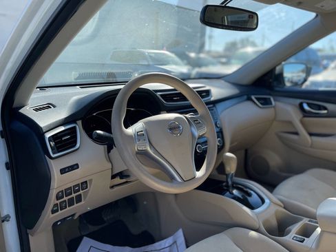 Used 2015 Nissan Rogue SV w/ SV Premium Package image 13