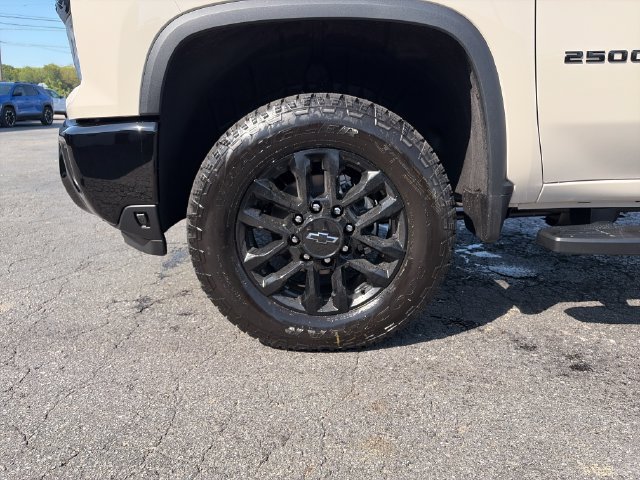 New 2026 Chevrolet Silverado 2500 Custom w/ Custom Value Package AWD/4WD image 25