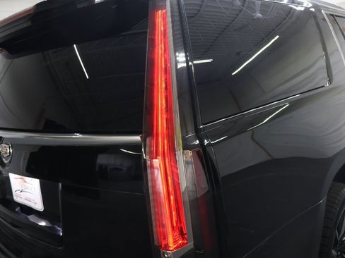 Used 2015 Cadillac Escalade ESV Premium image 27