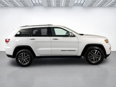Used 2021 Jeep Grand Cherokee Limited AWD/4WD image 2