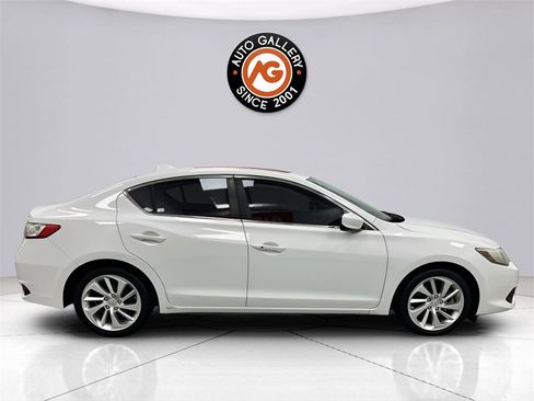 Used 2017 Acura ILX w/ Premium Package image 8