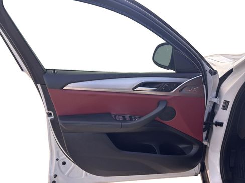 Used 2022 BMW X4 xDrive30i w/ Convenience Package image 19