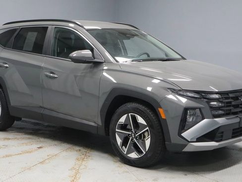 Used 2025 Hyundai Tucson SEL FWD image 1