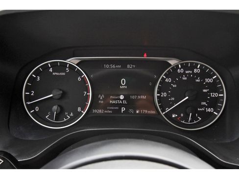 Used 2024 Nissan Rogue SV FWD image 16