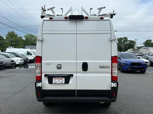Used 2024 RAM ProMaster 2500 FWD image 6
