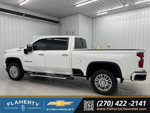 Used 2020 Chevrolet Silverado 2500 High Country w/ Z71 Off-Road Package AWD/4WD image 5