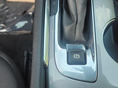 Used 2023 Chevrolet Malibu LT FWD image 19