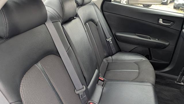 Used 2018 Kia Optima S FWD image 30