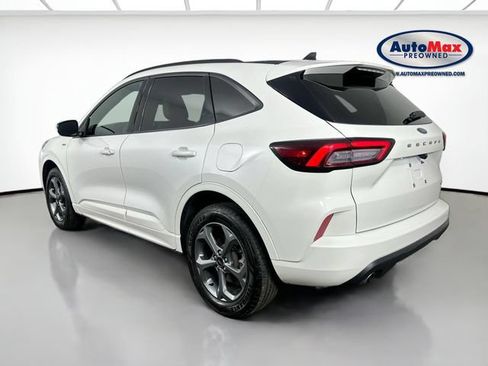 Used 2024 Ford Escape ST-Line Select AWD/4WD image 5