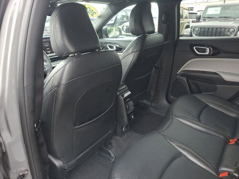Used 2024 Jeep Compass Limited AWD/4WD image 20