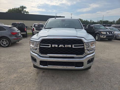 Used 2024 RAM 2500 Big Horn AWD/4WD image 16