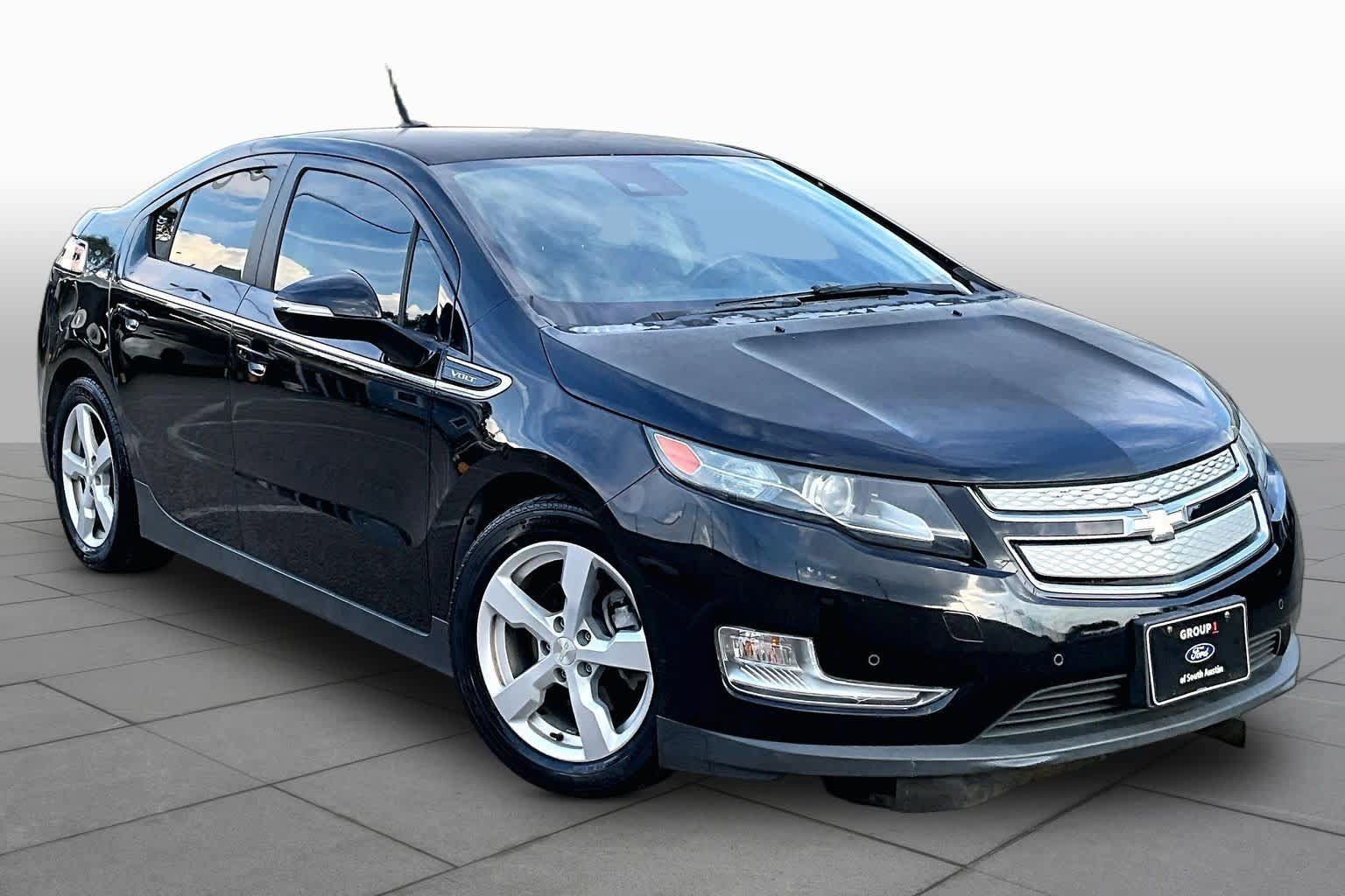 Used 2014 Chevrolet Volt w/ Enhanced Safety Package 2 FWD image 3