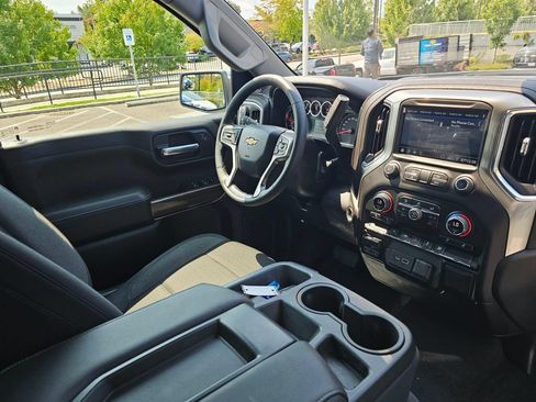 Used 2021 Chevrolet Silverado 1500 LT w/ Work Truck Package AWD/4WD image 10